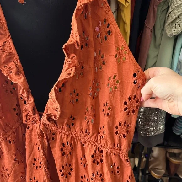 PrettyLittleThing Orange Eyelet Halter Romper - Picture 3 of 8